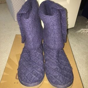 Navy knit Ugg boots