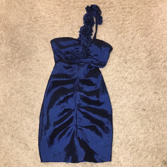 Betsy & Adam Dresses & Skirts - Royal blue semi formal dress