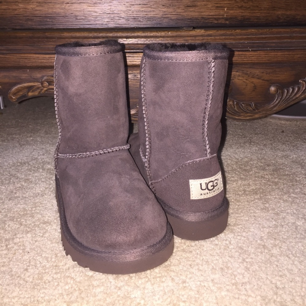 UGG Chocolate Brown