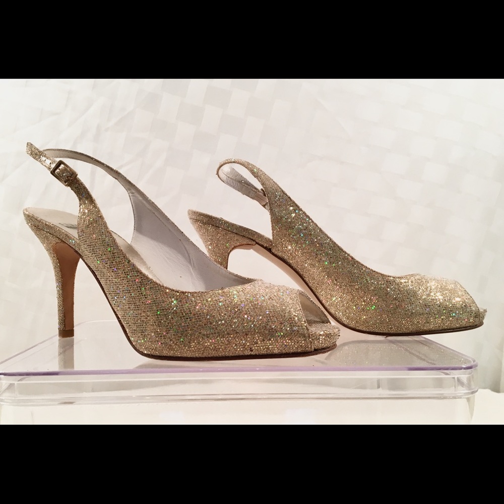 Authentic Stuart Weitzman Gold Sling Back Pump - image 1