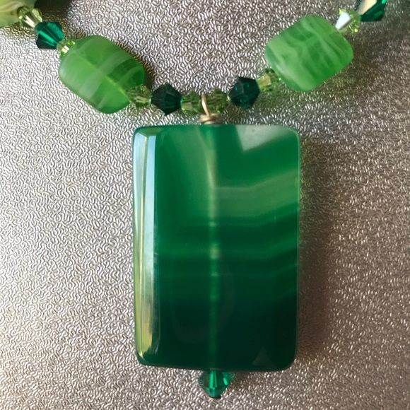Handmade green agate pendant necklace - Picture 2 of 4