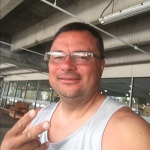 Meet your Posher, Ray