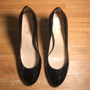 Elie Tahari Black Leather Pumps