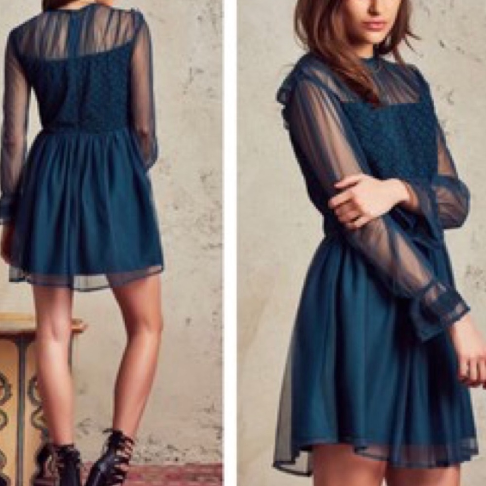Tularosa Whit Ruched Lace Holiday Dress NWT
