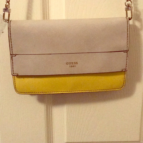 Guess Pop Color Block Crossbody - Picture 1 of 8