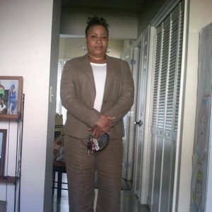 Meet your Posher, Towana