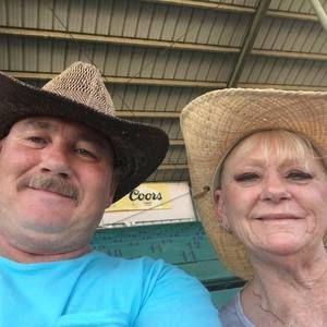 Meet your Posher, Dena