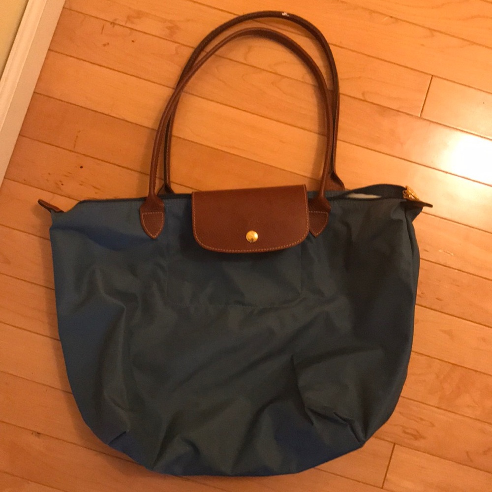 Large longchamp bag