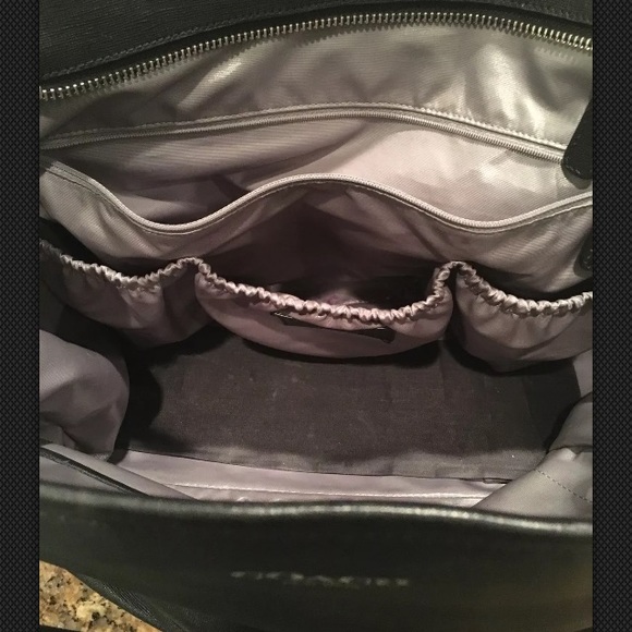 COACH MULTIFUNCTION CROSSGRAIN LEATHER BAG F57786 - Picture 5 of 8