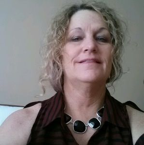 Meet your Posher, Anita