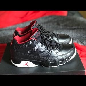 Air Jordan 9 Retro Low