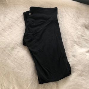 Lululemon Wunder Under Sz 8