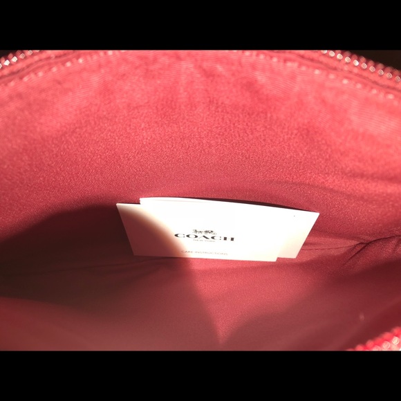 🌹NWT Coach Reversible Open City Tote🌹 - Picture 5 of 5