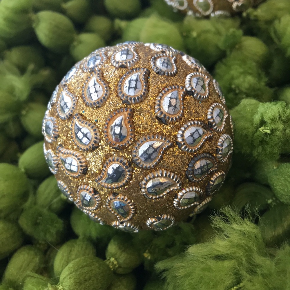 6 Anthropologie gold Silver jeweled knobs