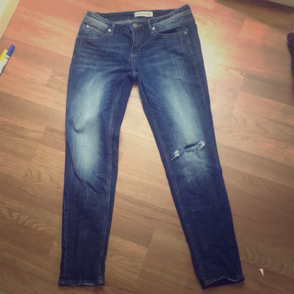 Maurice's distressed boyfriend skinny fit jeans.