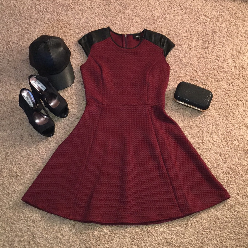 Burgundy|Black 🖤🌹 Faux Leather Capped Dress
