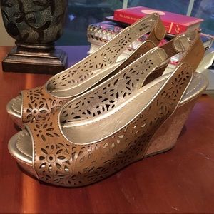 Kenneth Cole Reaction cork wedge sandals