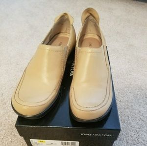 Women's Jones New York loafers