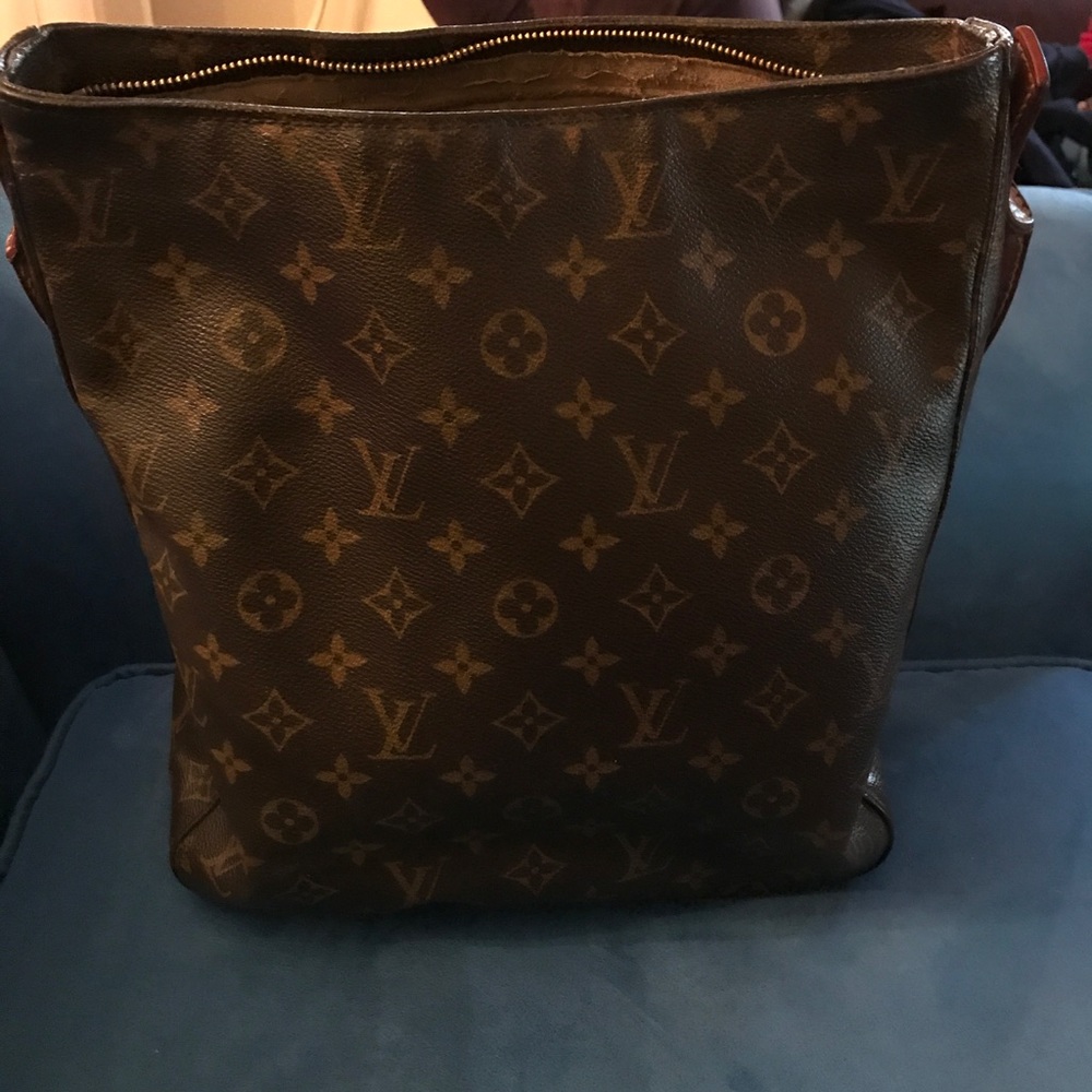 Louis Vuitton bag