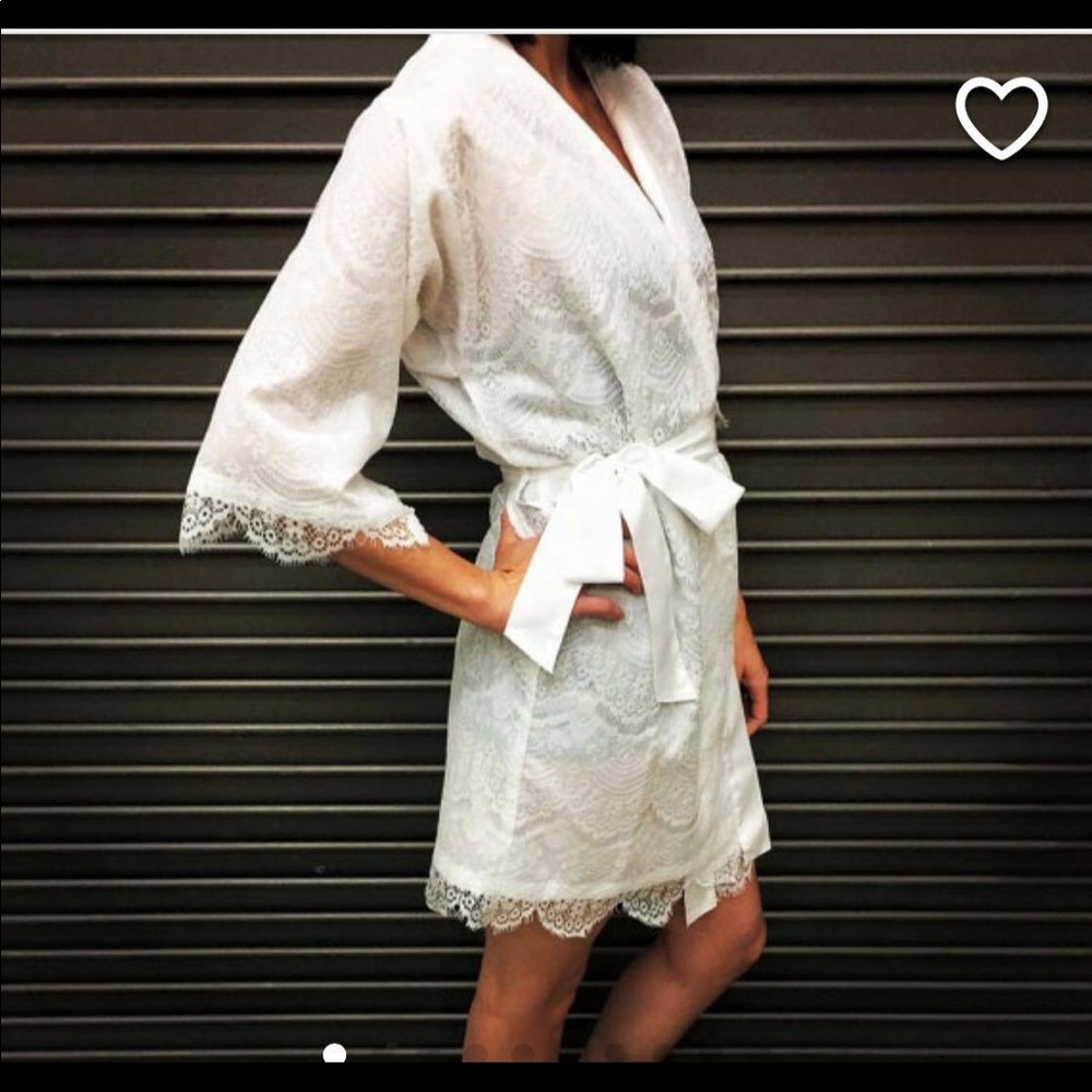 White lace bridal robe