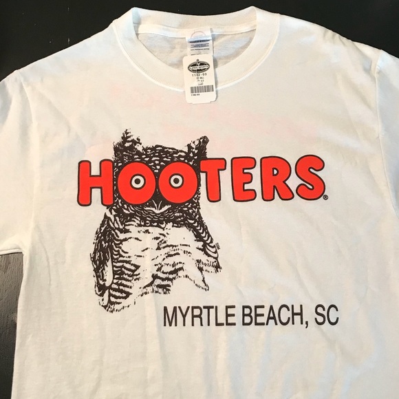 ‼️CLOSET CLOSEOUT‼️ NWT Hooters Myrtle Beach Tee - Picture 3 of 4