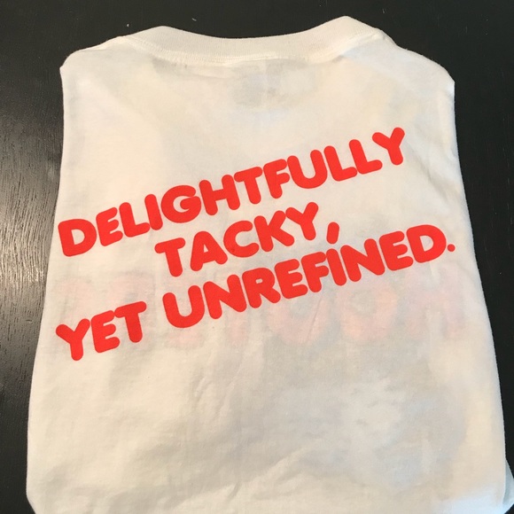 ‼️CLOSET CLOSEOUT‼️ NWT Hooters Myrtle Beach Tee - Picture 4 of 4