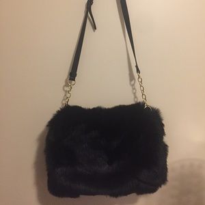 Marjorie Harvey Muff Handbag