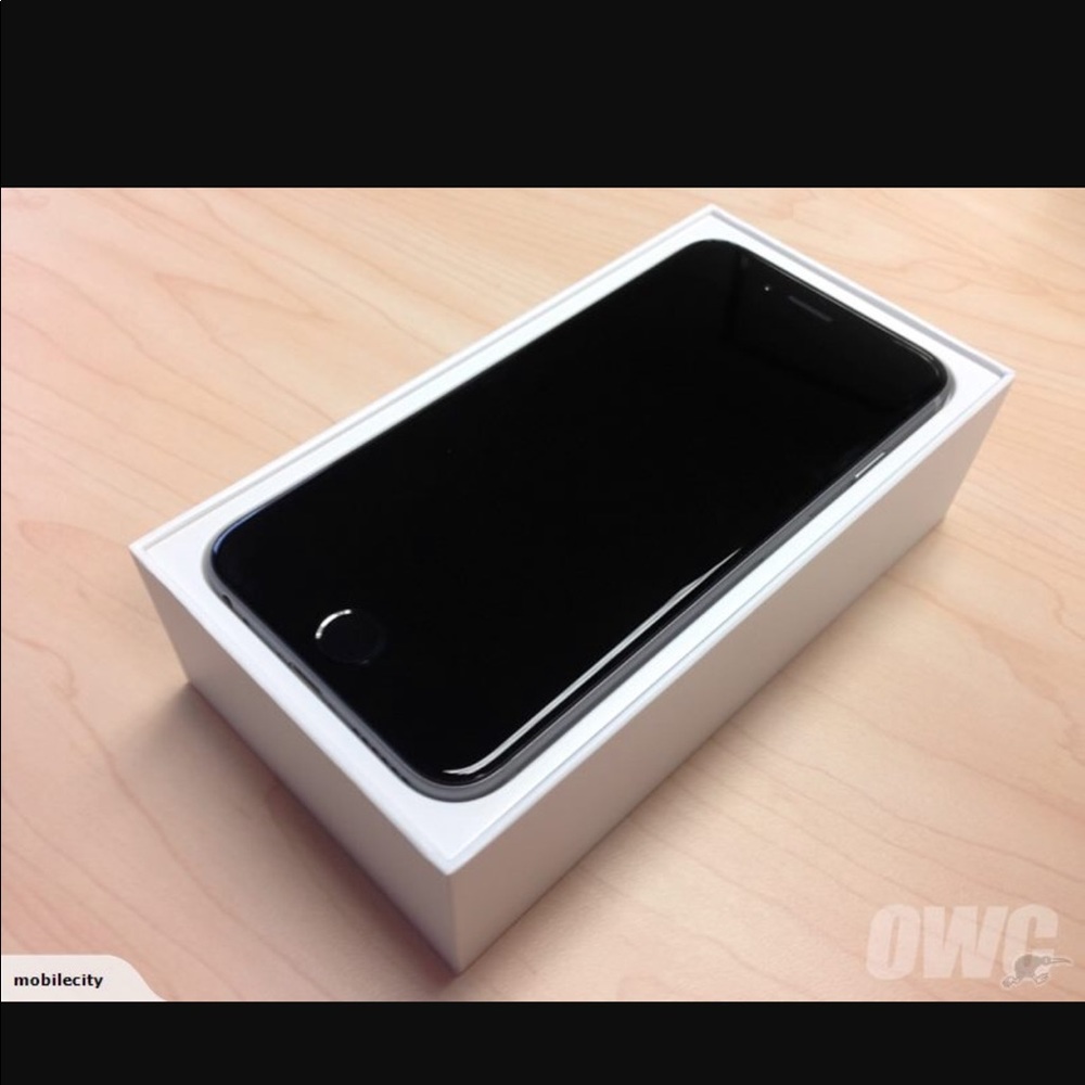 iPhone 6 32g brand new in sealed packaging