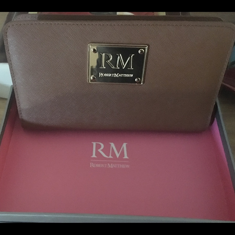 Robert Matthew Wristlet