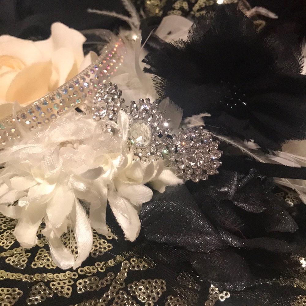 SALE Hair Jewels feathers 🥀🌺 bands $15