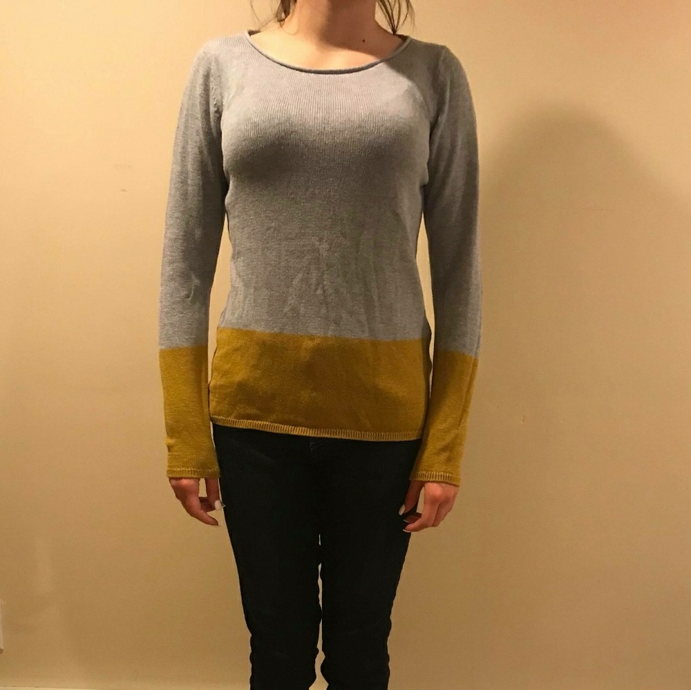 💛Old Navy💛 Sweater💛