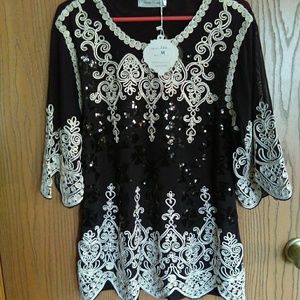 Women's New embellished blouse sz M
