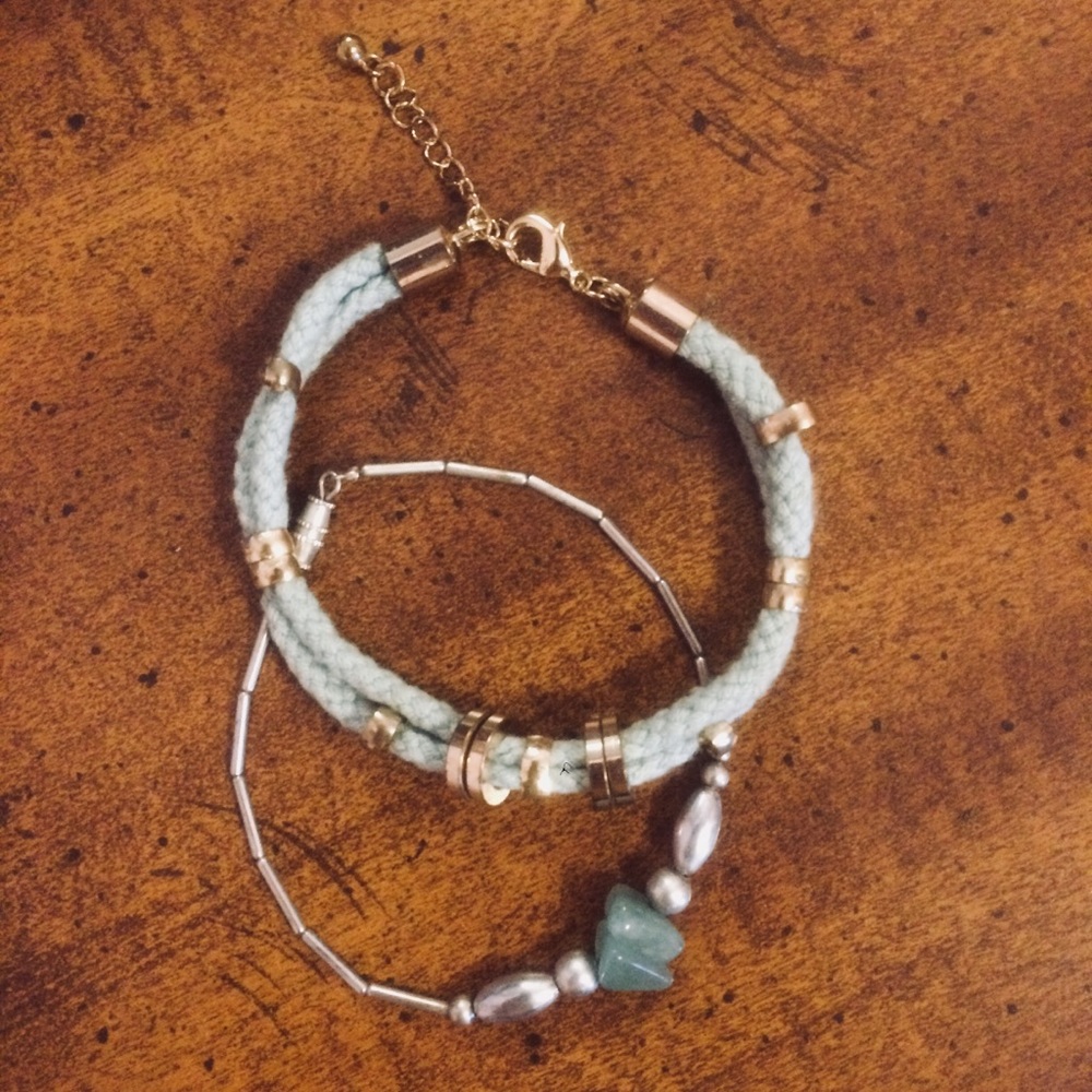 FREE IN A BUNDLE: 2 Bracelets