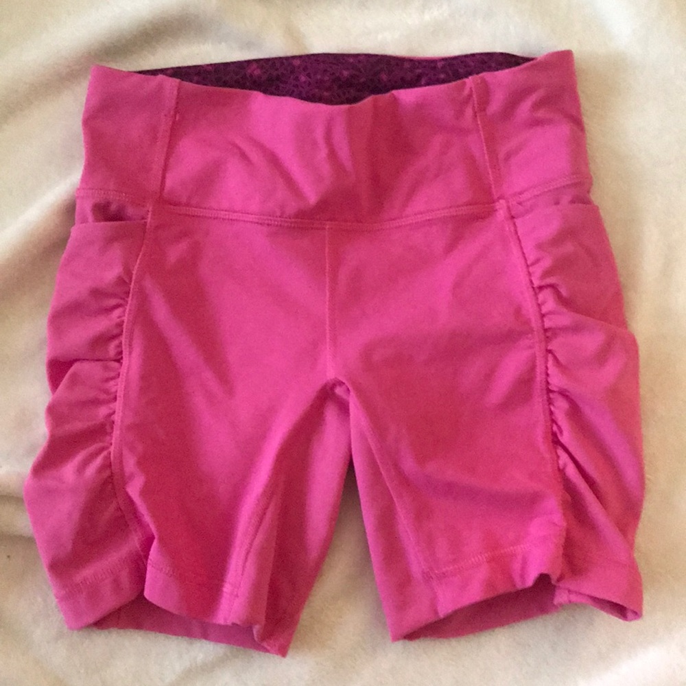 🦄BLOWOUT PRICES🌟Lululemon Pink Shorts 4