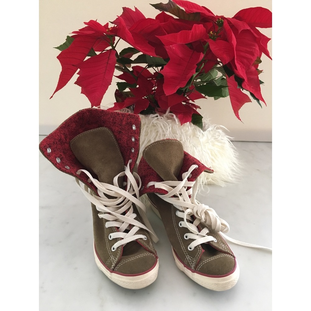 🌴Hightop Converse Allstar Suede Limited Edition🌴