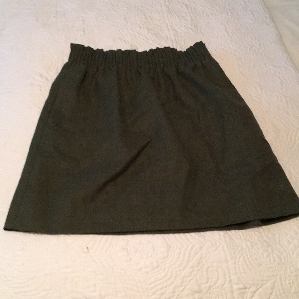 Hunter green J. Crew wool skit size 0