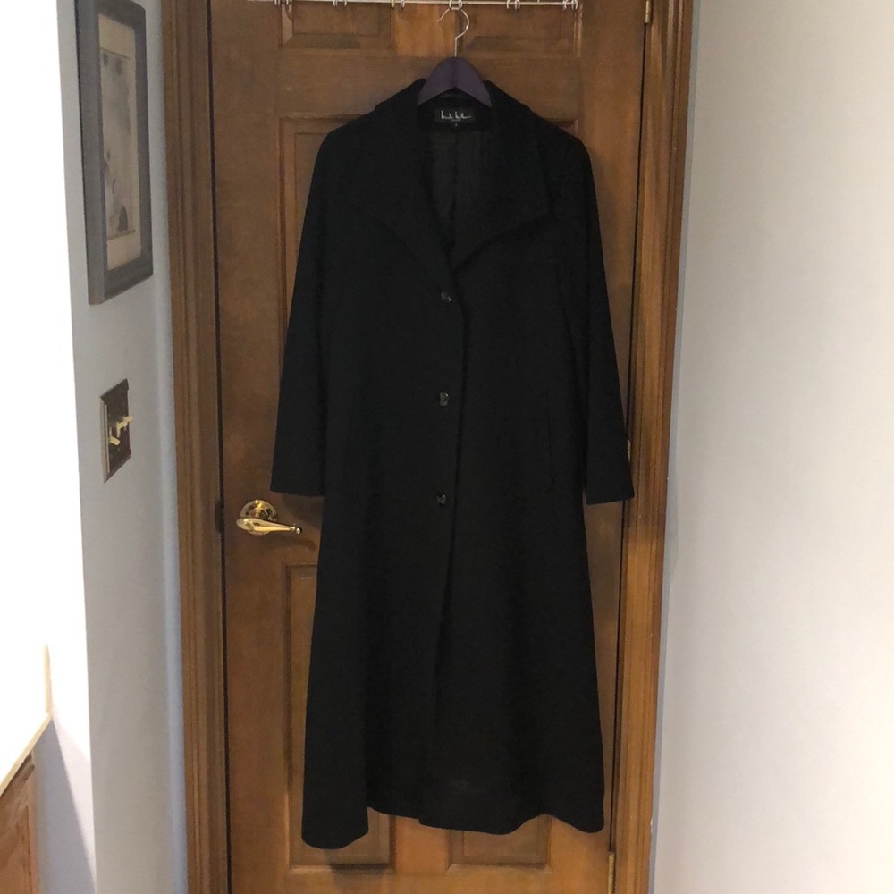 Nicole Miller Long Black coat - 100% cashmere