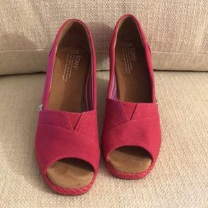 Tom wedges