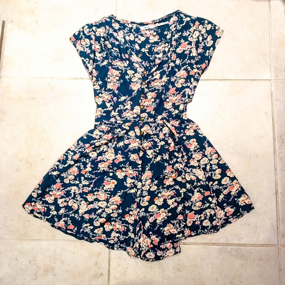 Kimchi Blue navy floral romper XS