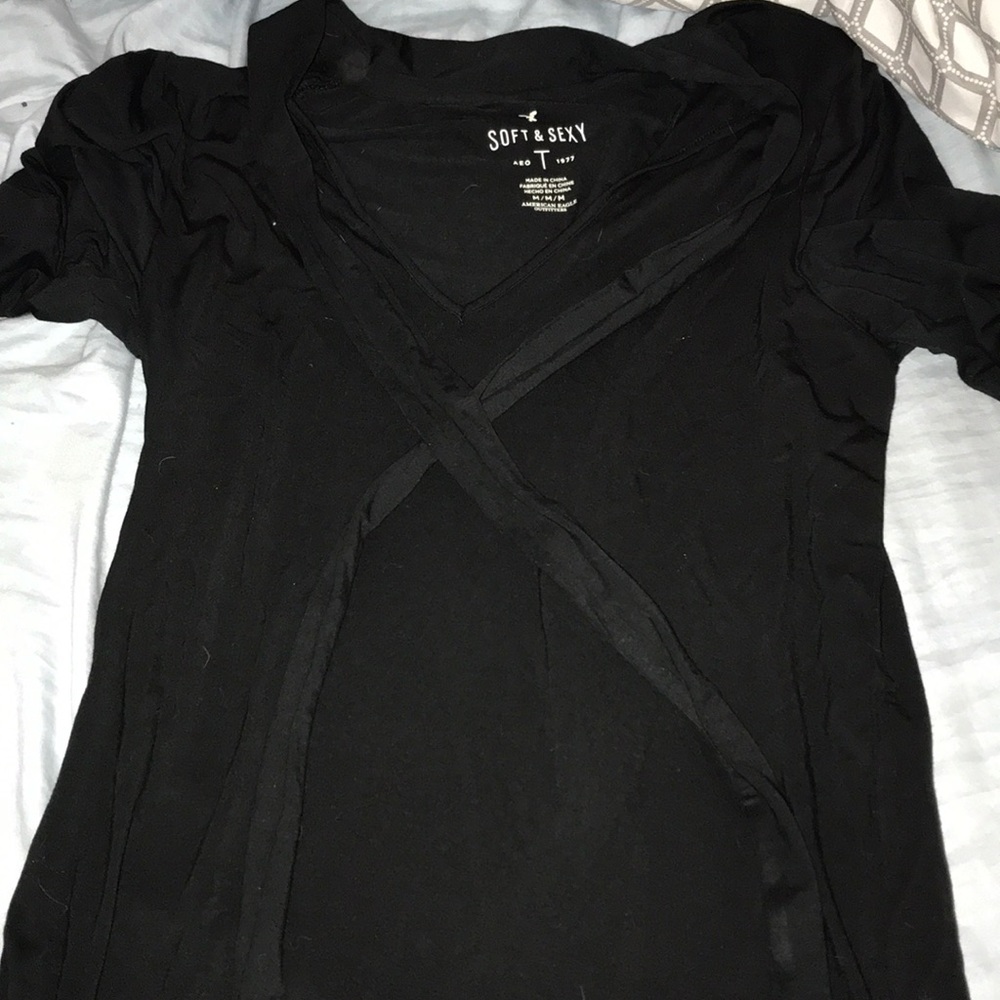 Black AEO t