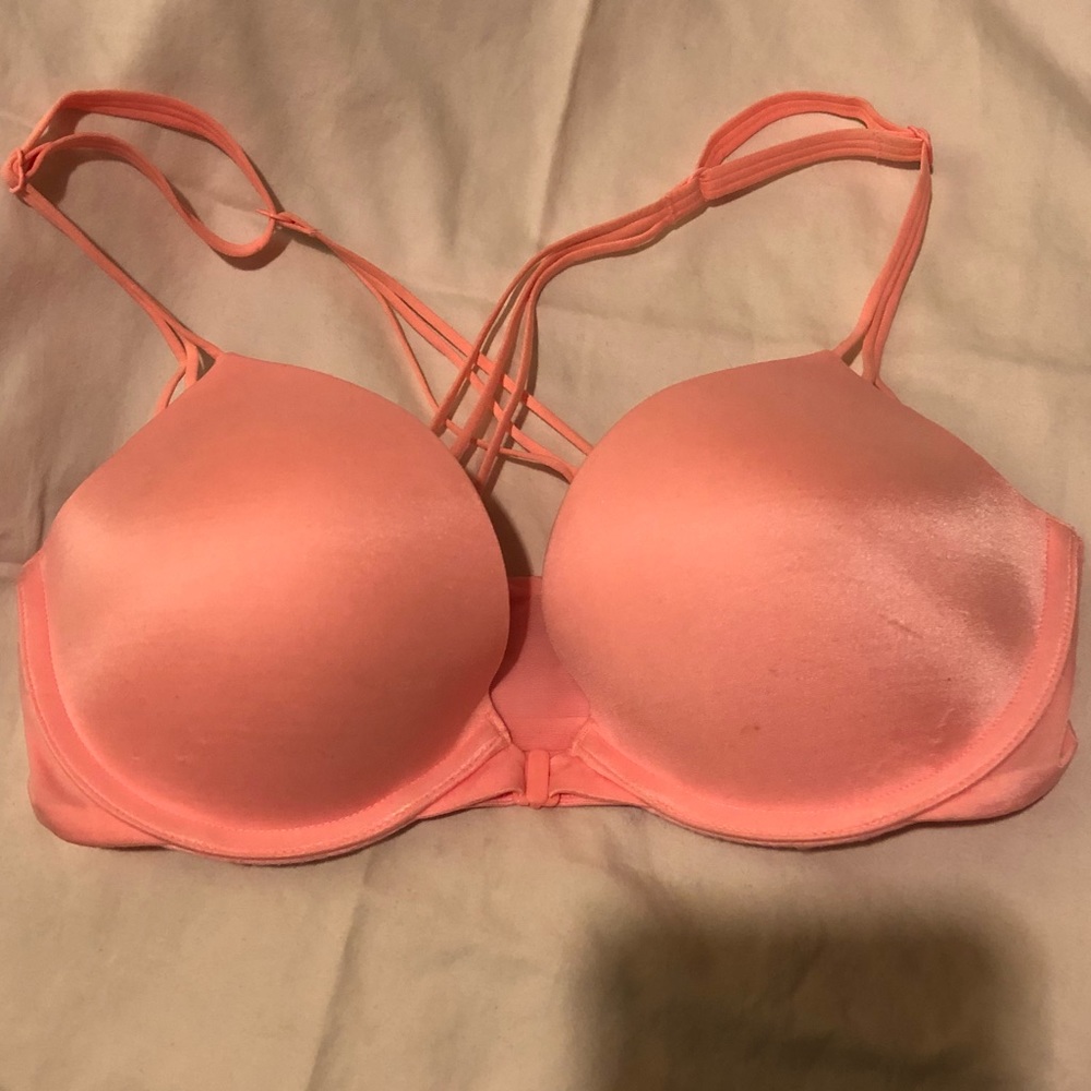 32D - VICTORIAS SECRET VERY SEXY CROSSBACK PUSH-UP