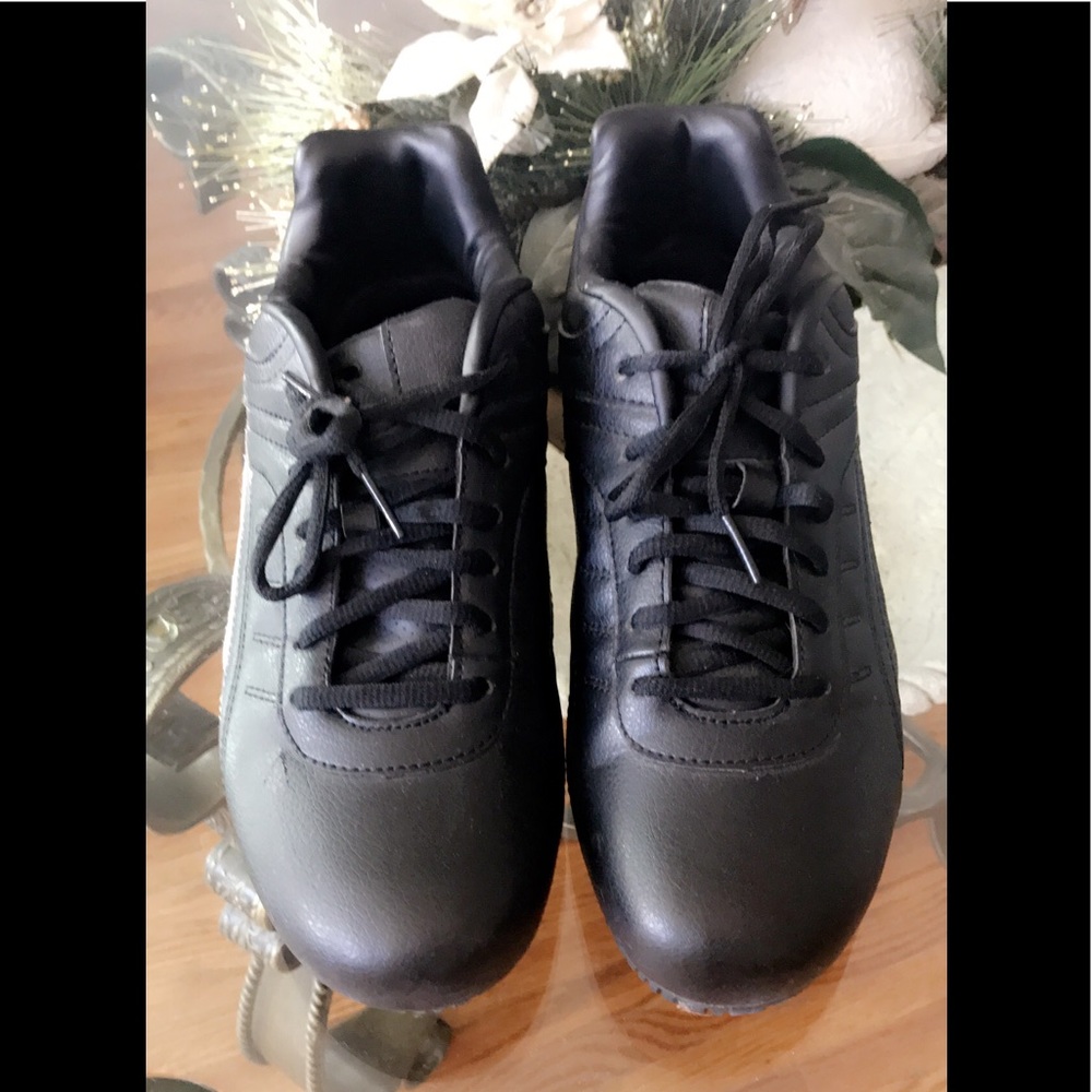 Brand new, only worn twice.