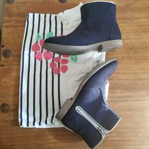 Girls Boots