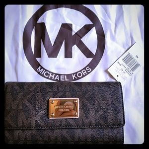 NWT MK SIGNATURE CHECKBOOK