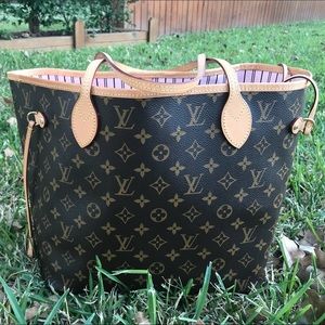 Louis Vuitton Neverfull MM Rose Ballerine