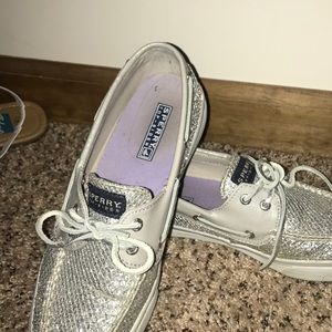 Women's Size 8 Silver Glitter Sperry SOLD