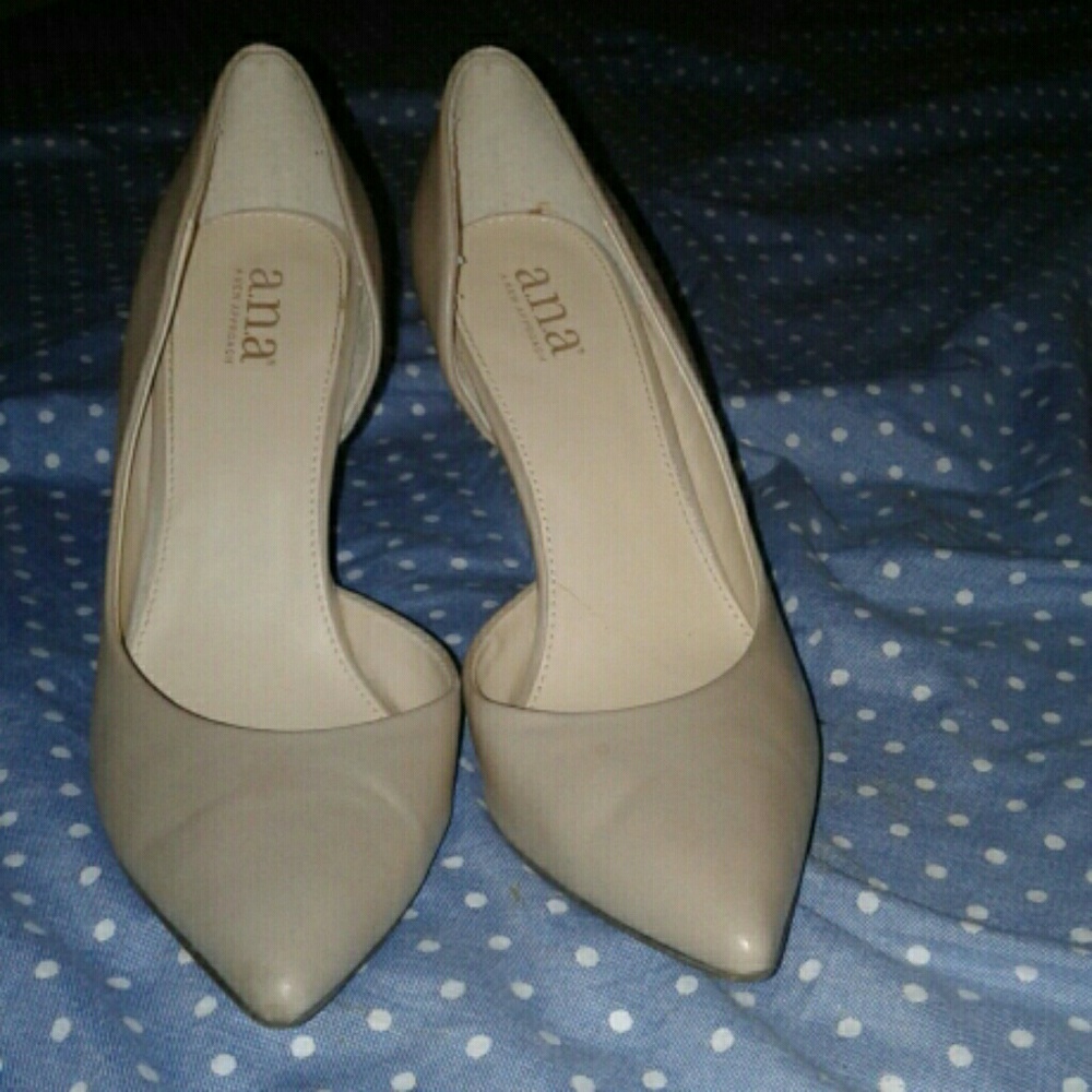Ana Heels