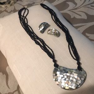 Necklace and earrings set