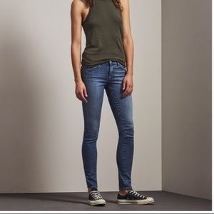 AG Adriano Goldschmied The Legging Super Skinny