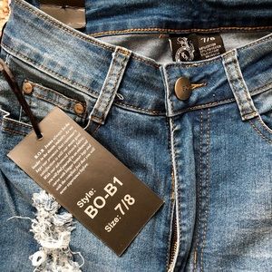 Fashion Nova Ripped jeans